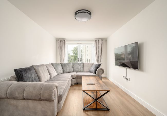 Apartment in Edinburgh - Pringle 2 Bedroom Apartment - Edinburgh