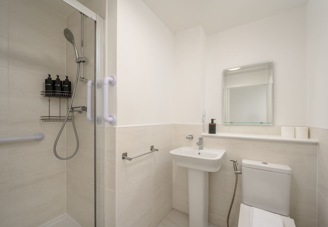 Apartment in Edinburgh - Pringle 2 Bedroom Apartment - Edinburgh
