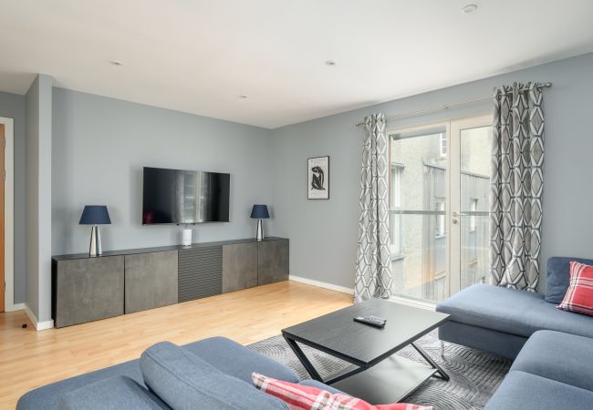 Apartment in Edinburgh - Edmonstones 2 Bedroom Apartment - Edinburgh