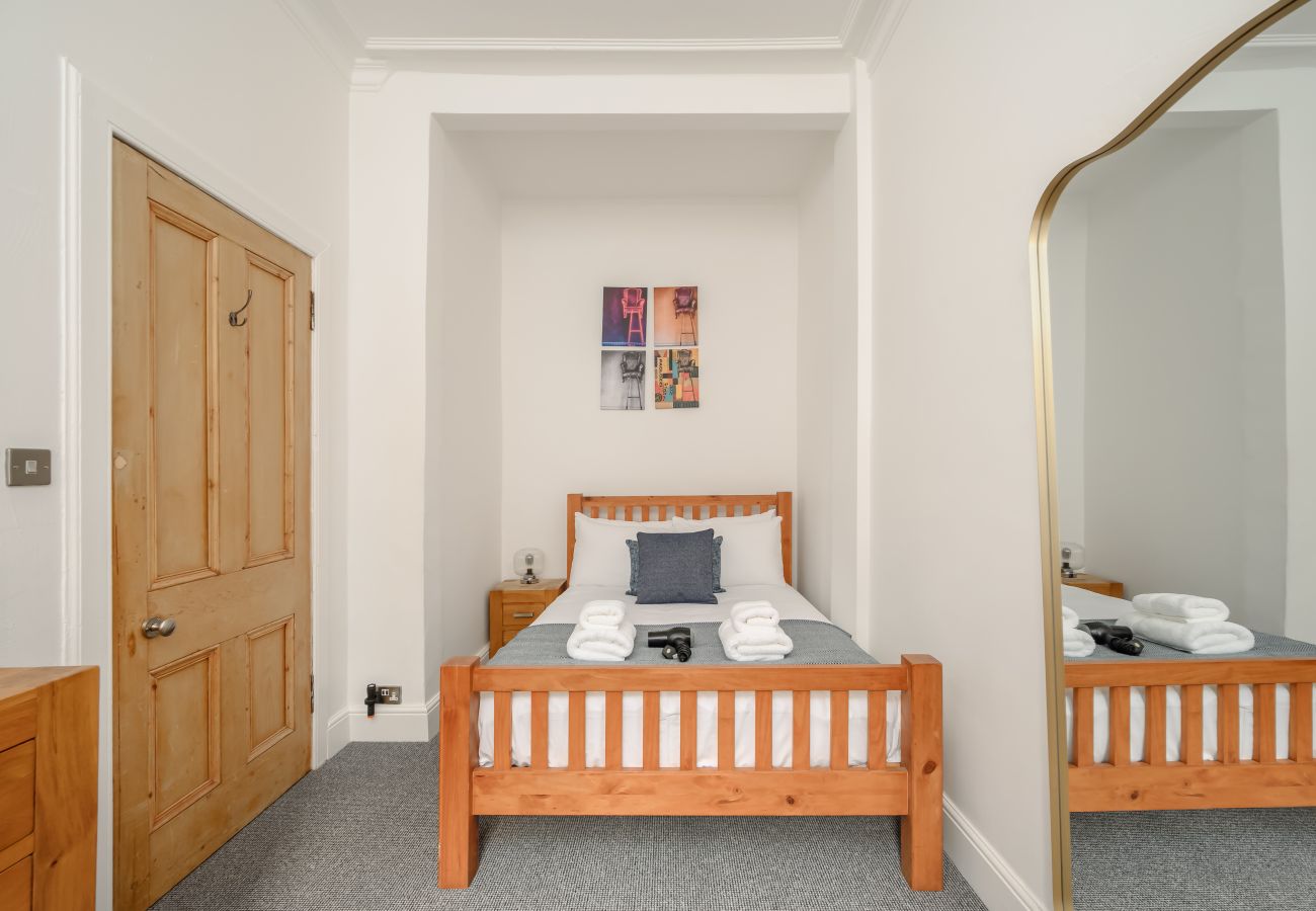Apartment in Edinburgh - Brunswick 2 Bedroom Apartment - Edinburgh