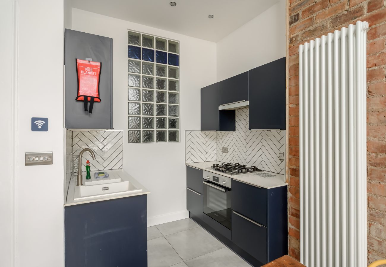Apartment in Edinburgh - Brunswick 2 Bedroom Apartment - Edinburgh