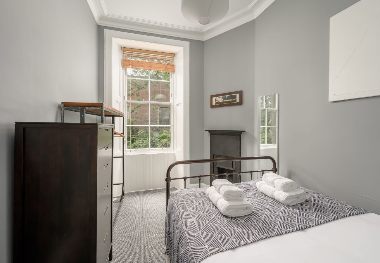 Apartment in Edinburgh - Brunswick 2 Bedroom Apartment - Edinburgh