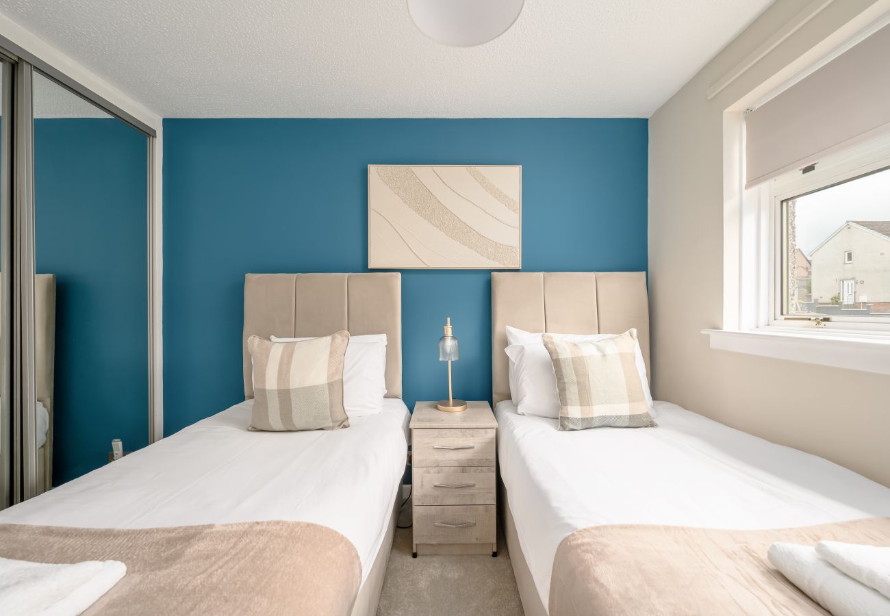 House in Shieldhill - Ochil 4 Bedroom House - Falkirk 