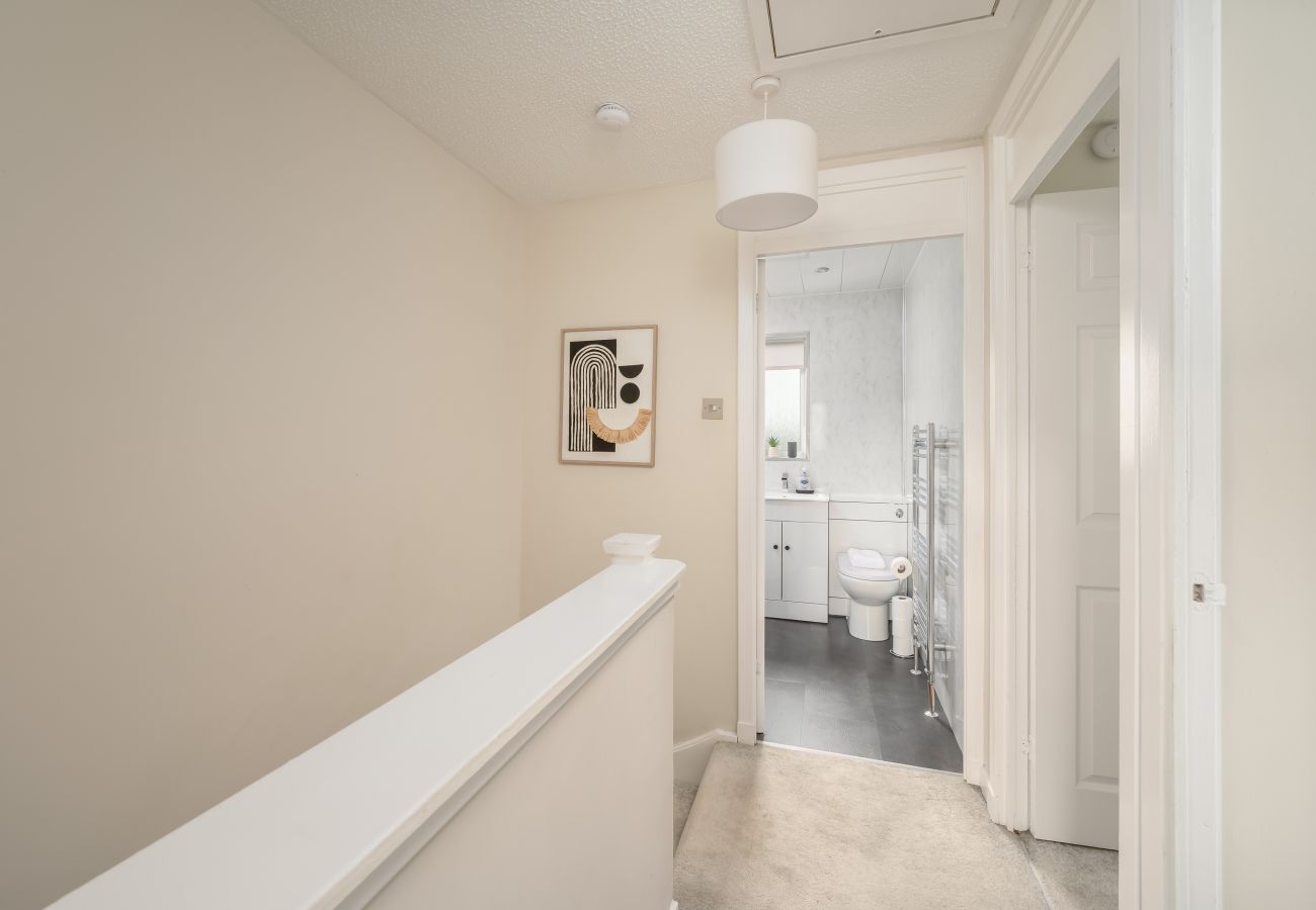 House in Shieldhill - Ochil 4 Bedroom House - Falkirk 