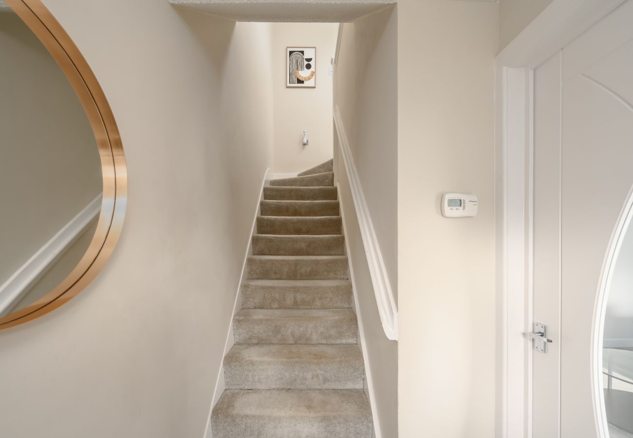 House in Shieldhill - Ochil 4 Bedroom House - Falkirk 