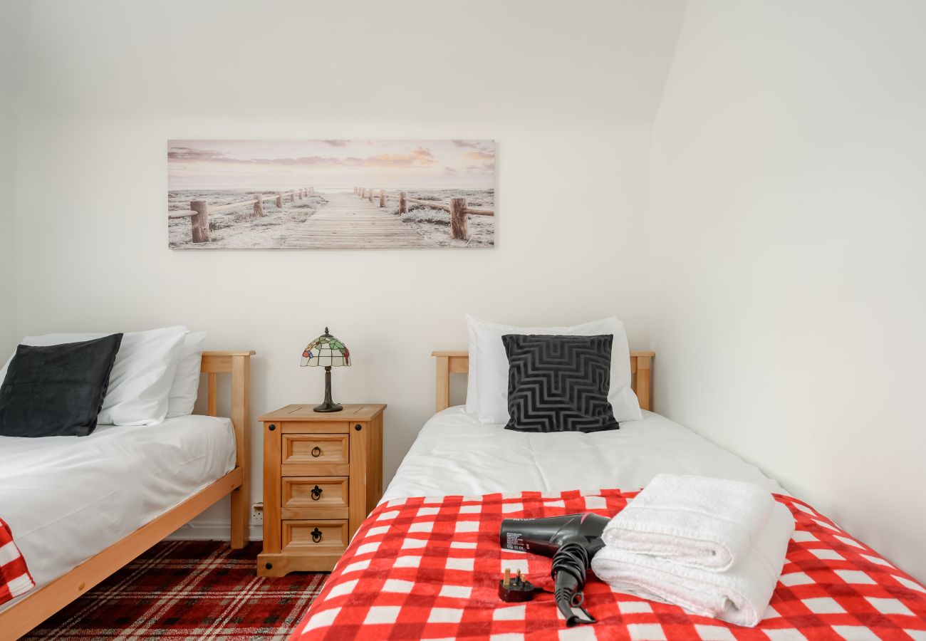House in Inverness - Bosta 7 Bedroom House - Inverness