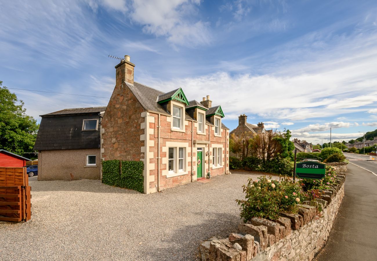 House in Inverness - Bosta 7 Bedroom House - Inverness
