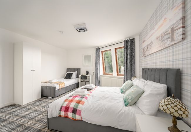 Rent by room in Inverness - Bosta Guest House - Room 1 - Inverness