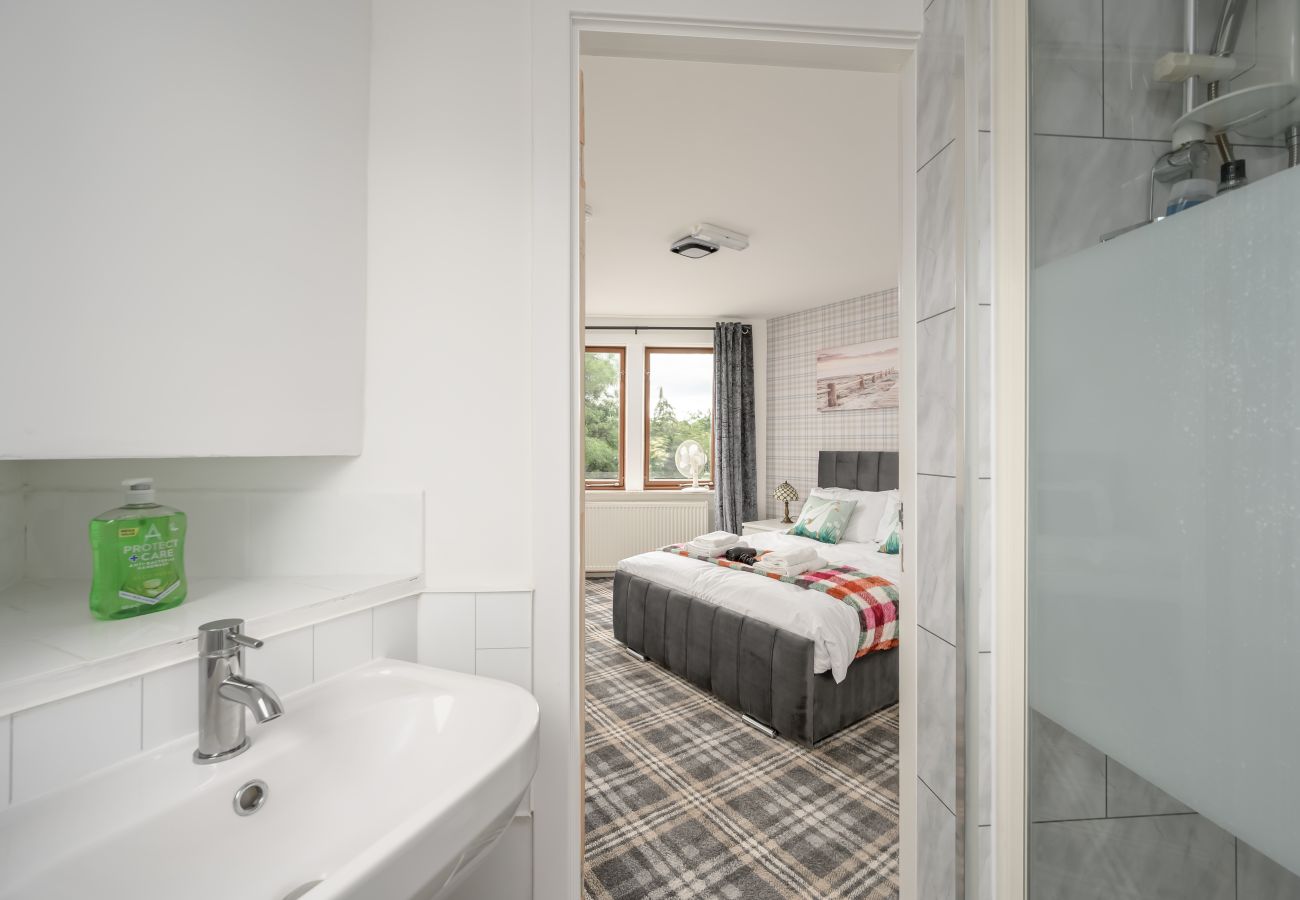 Rent by room in Inverness - Bosta Guest House - Room 1 - Inverness