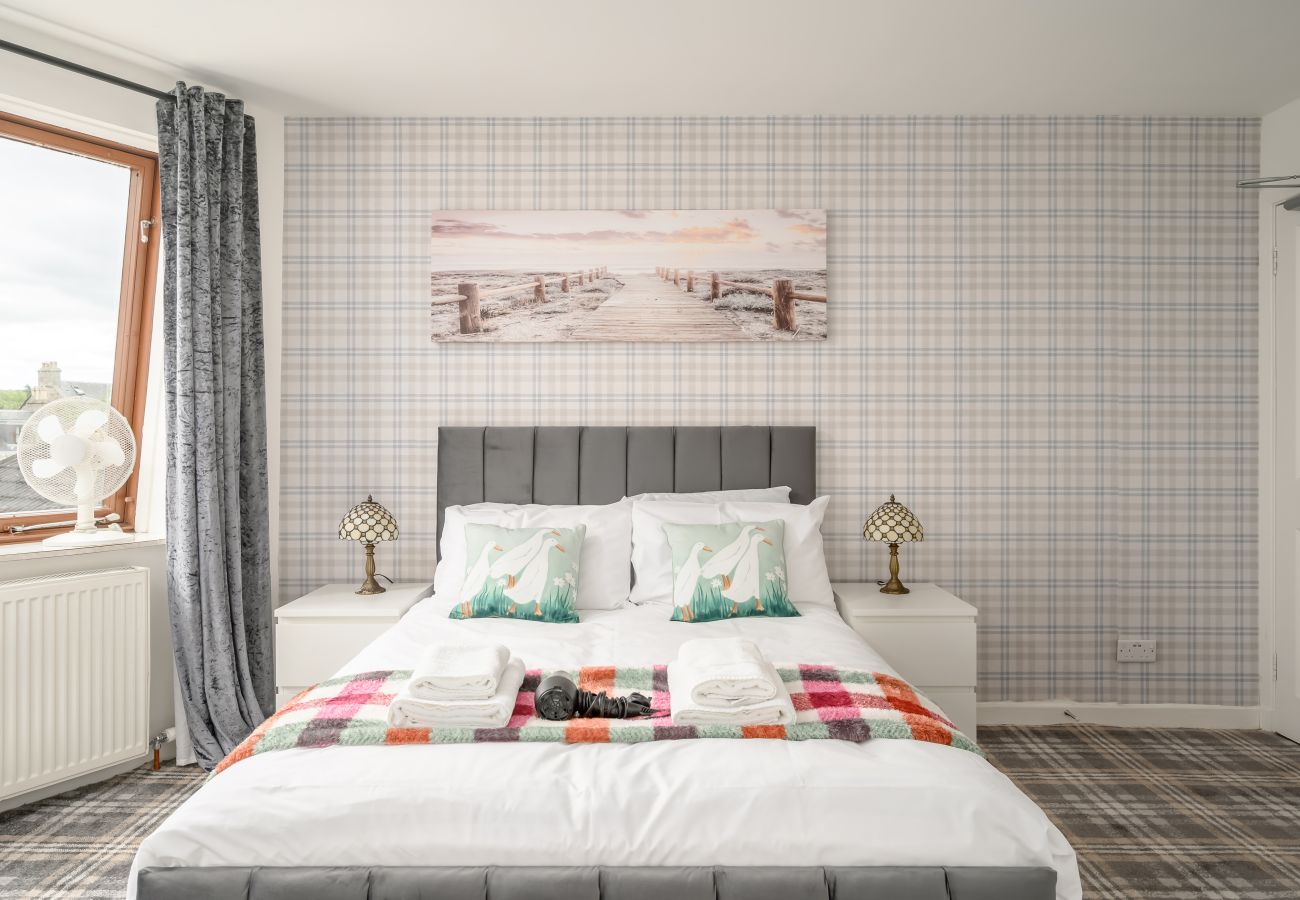 Rent by room in Inverness - Bosta Guest House - Room 1 - Inverness