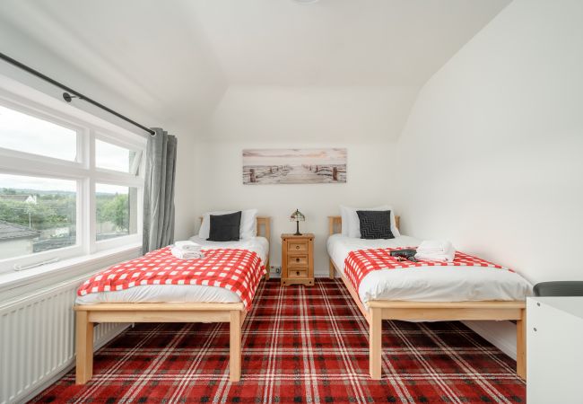 Rent by room in Inverness - Bosta Guest House - Room 2 - Inverness
