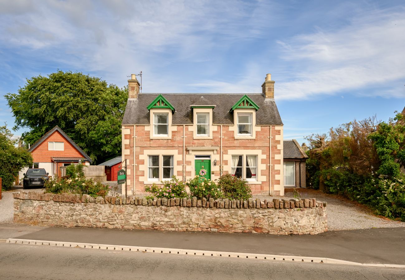 Rent by room in Inverness - Bosta Guest House - Room 2 - Inverness