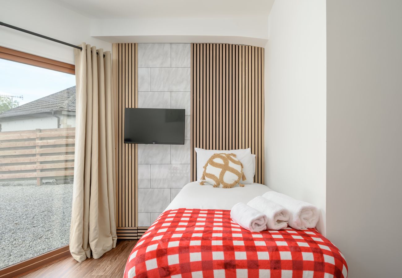 Rent by room in Inverness - Bosta Guest House - Room 5 - Inverness