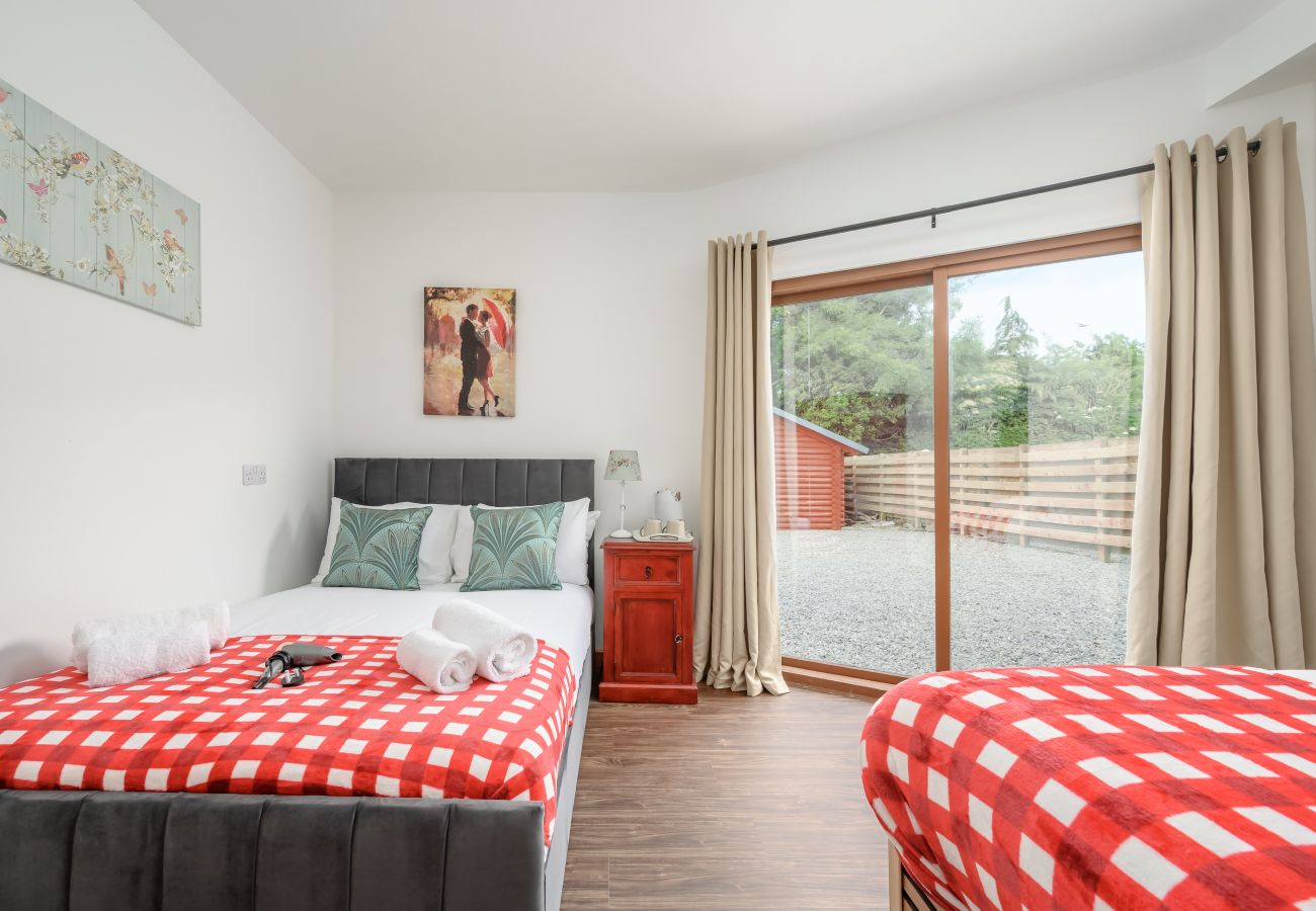 Rent by room in Inverness - Bosta Guest House - Room 5 - Inverness