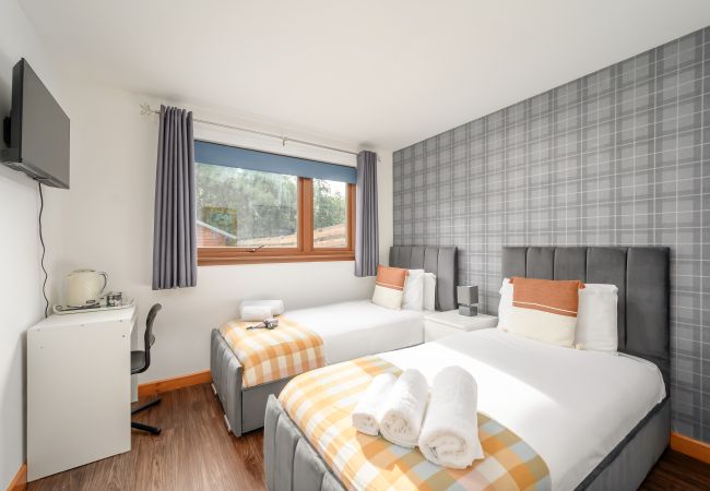 Rent by room in Inverness - Bosta Guest House - Room 6 - Inverness