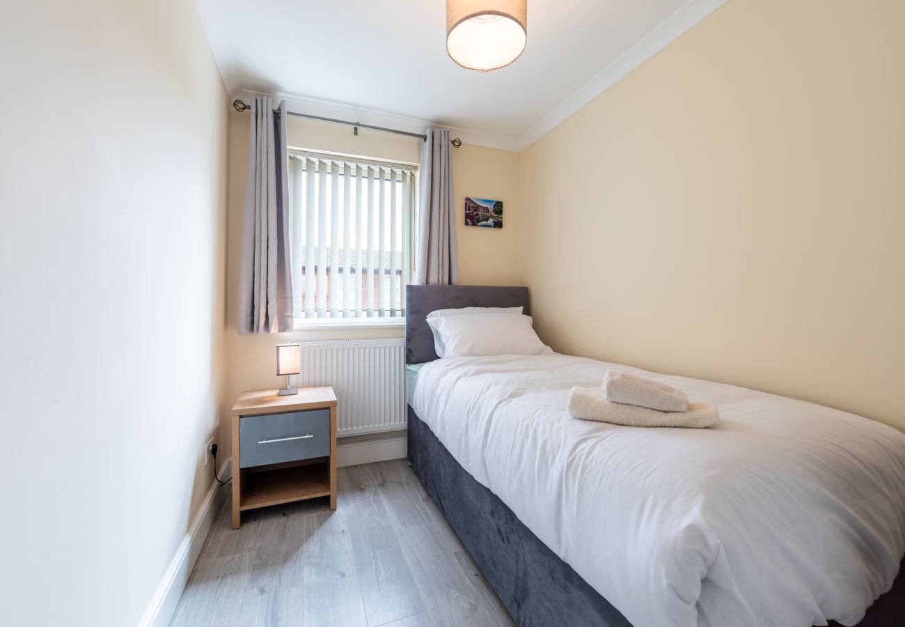 House in Bristol - Creswicke 3 Bedroom House - Knowle, Bristol