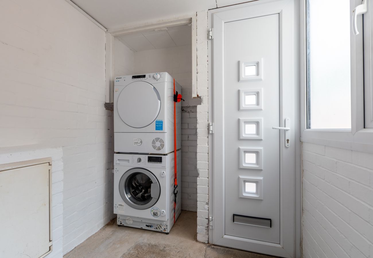 House in Bristol - Creswicke 3 Bedroom House - Knowle, Bristol