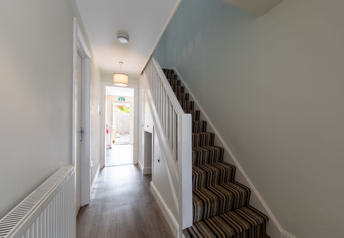 House in Bristol - Creswicke 3 Bedroom House - Knowle, Bristol