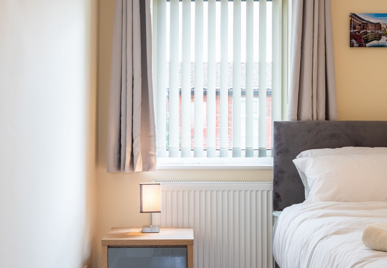 House in Bristol - Creswicke 3 Bedroom House - Knowle, Bristol