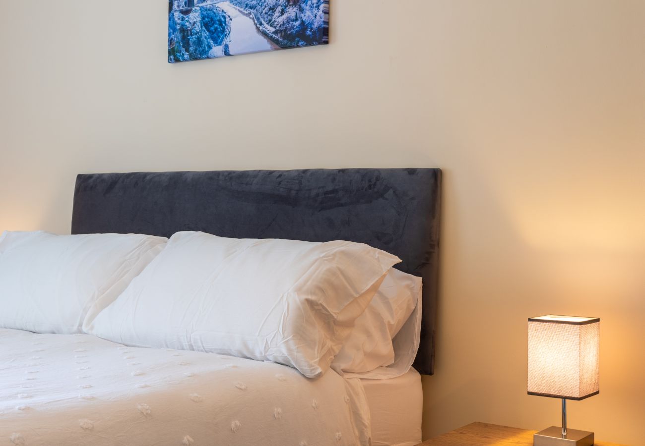 House in Bristol - Creswicke 3 Bedroom House - Knowle, Bristol