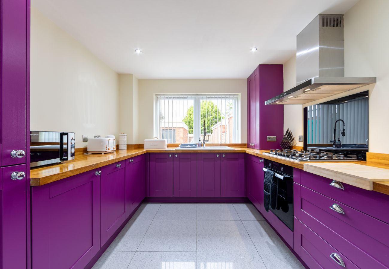 House in Bristol - Creswicke 3 Bedroom House - Knowle, Bristol