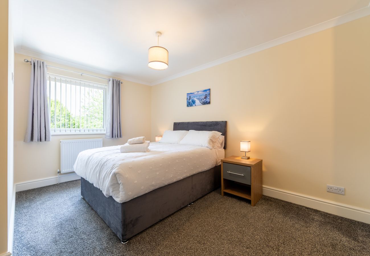 House in Bristol - Creswicke 3 Bedroom House - Knowle, Bristol