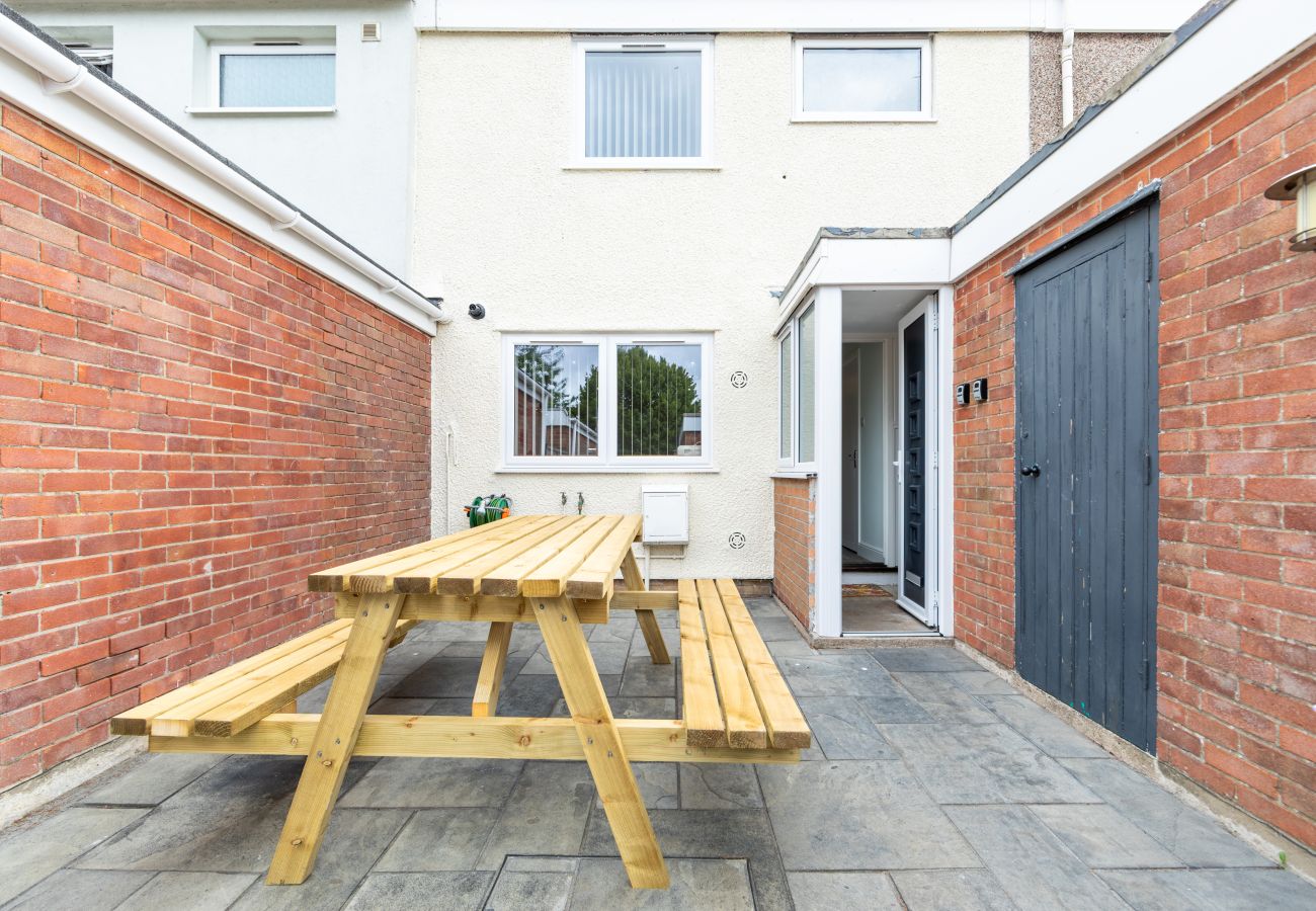 House in Bristol - Creswicke 3 Bedroom House - Knowle, Bristol