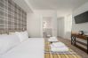 Rent by room in Edinburgh - Newsome Lodge - Room 5 - Gilmerton, Edinburgh