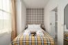 Rent by room in Edinburgh - Newsome Lodge - Room 7 - Gilmerton, Edinburgh