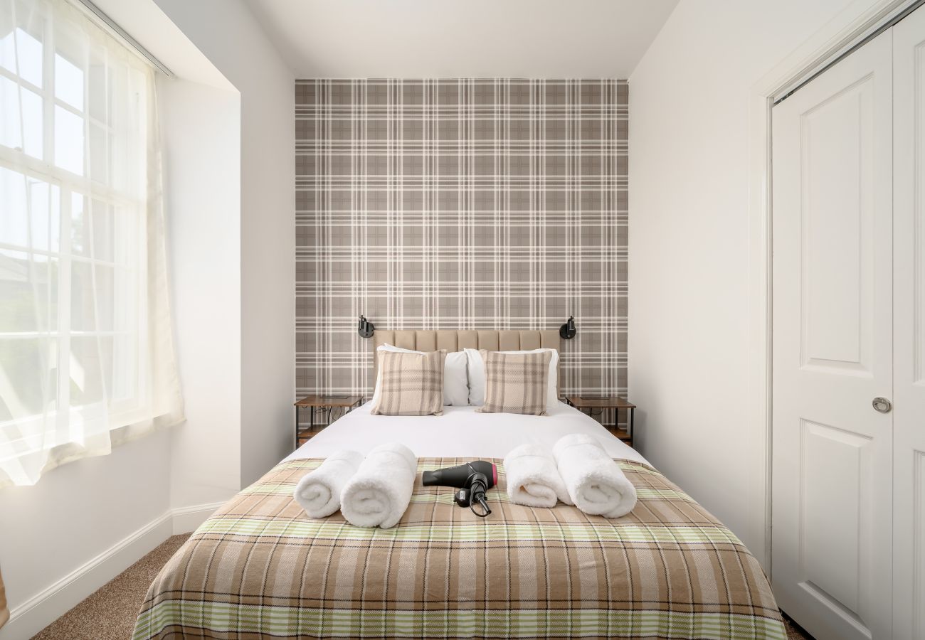 Rent by room in Edinburgh - Newsome Lodge - Room 9 - Gilmerton, Edinburgh
