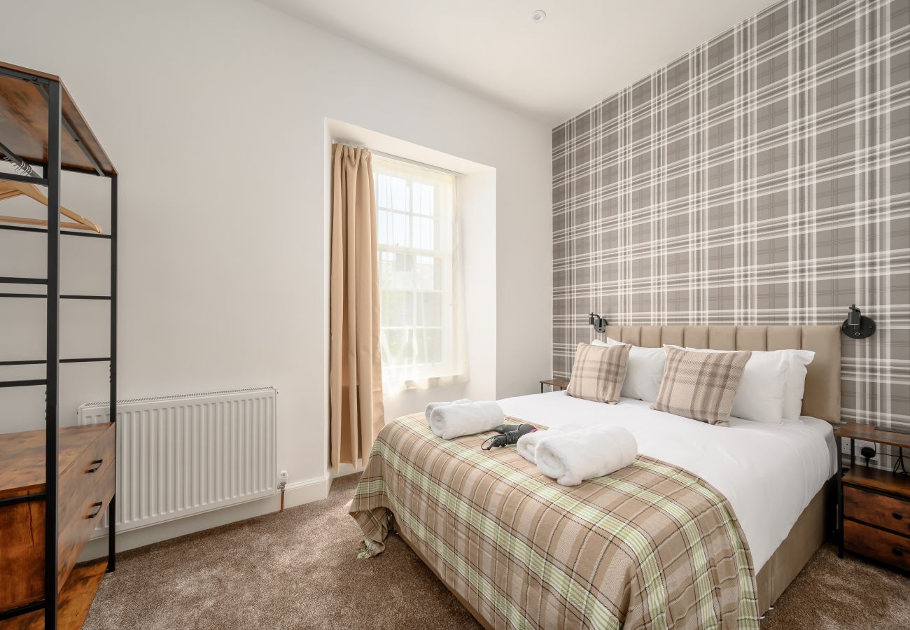 Rent by room in Edinburgh - Newsome Lodge - Room 9 - Gilmerton, Edinburgh