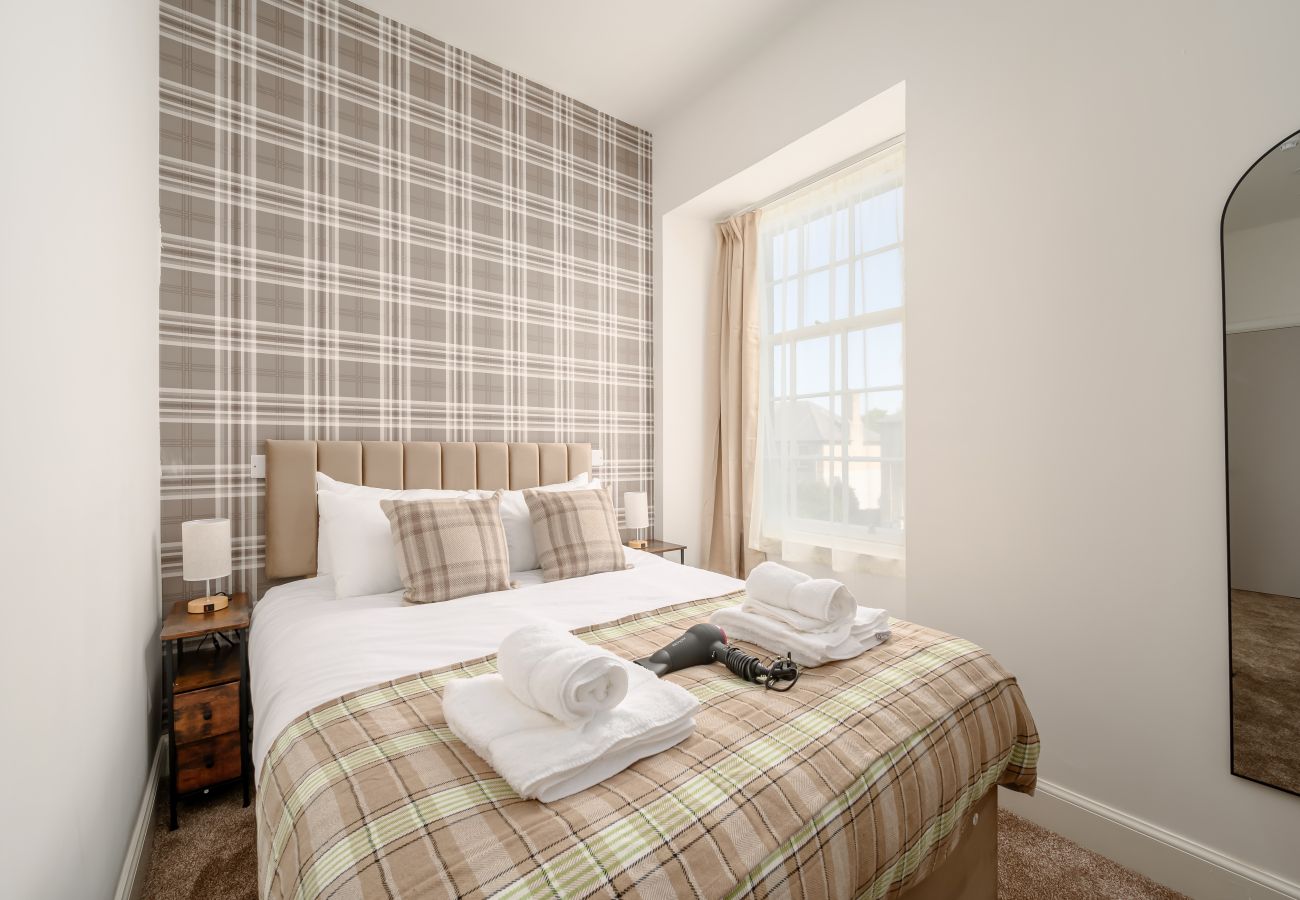 Rent by room in Edinburgh - Newsome Lodge - Room 12 - Gilmerton, Edinburgh