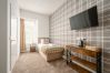 Rent by room in Edinburgh - Newsome Lodge - Room 14 - Gilmerton, Edinburgh