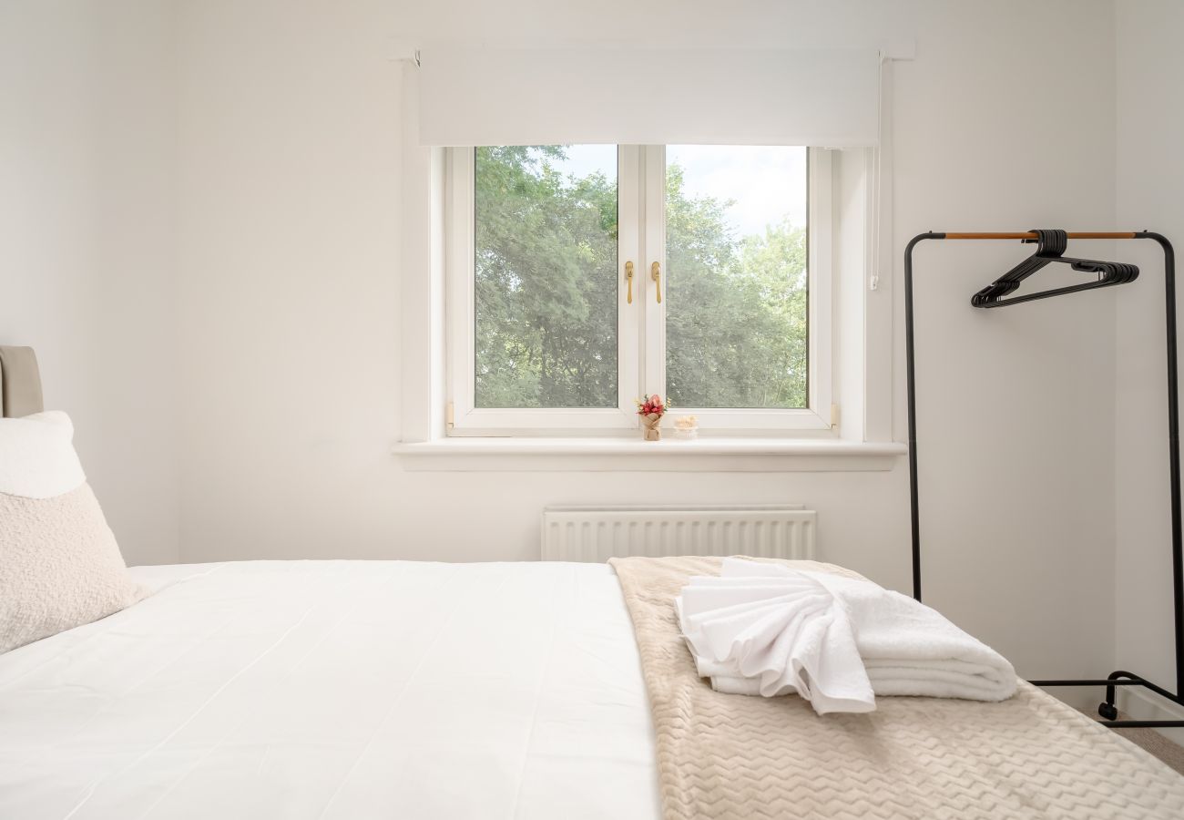 House in Glasgow - Westland 2 Bedroom House - Glasgow