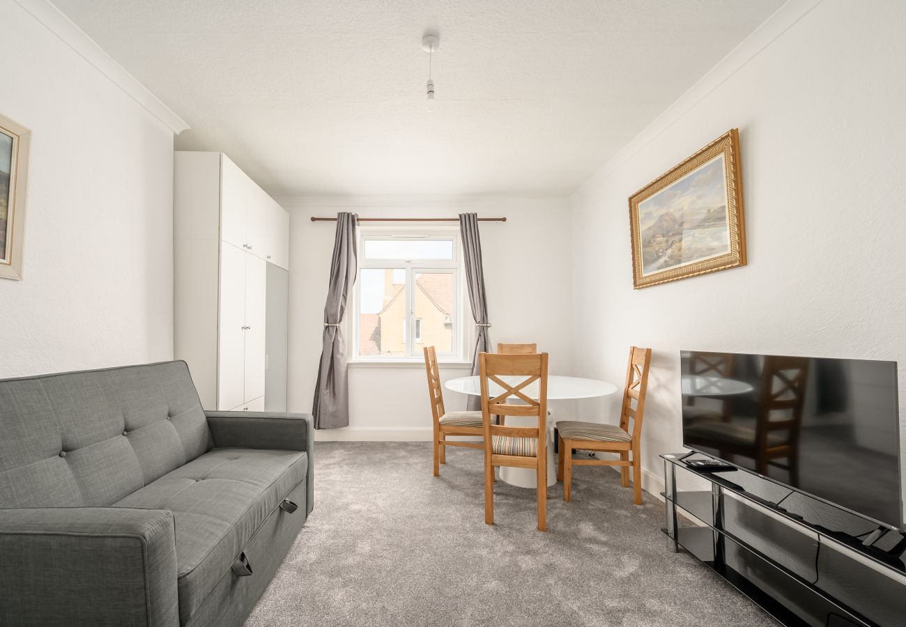 Apartment in Edinburgh - Parkhead 2 Bedroom Apartment - Edinburgh