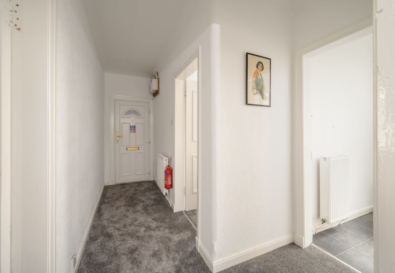 Apartment in Edinburgh - Parkhead 2 Bedroom Apartment - Edinburgh