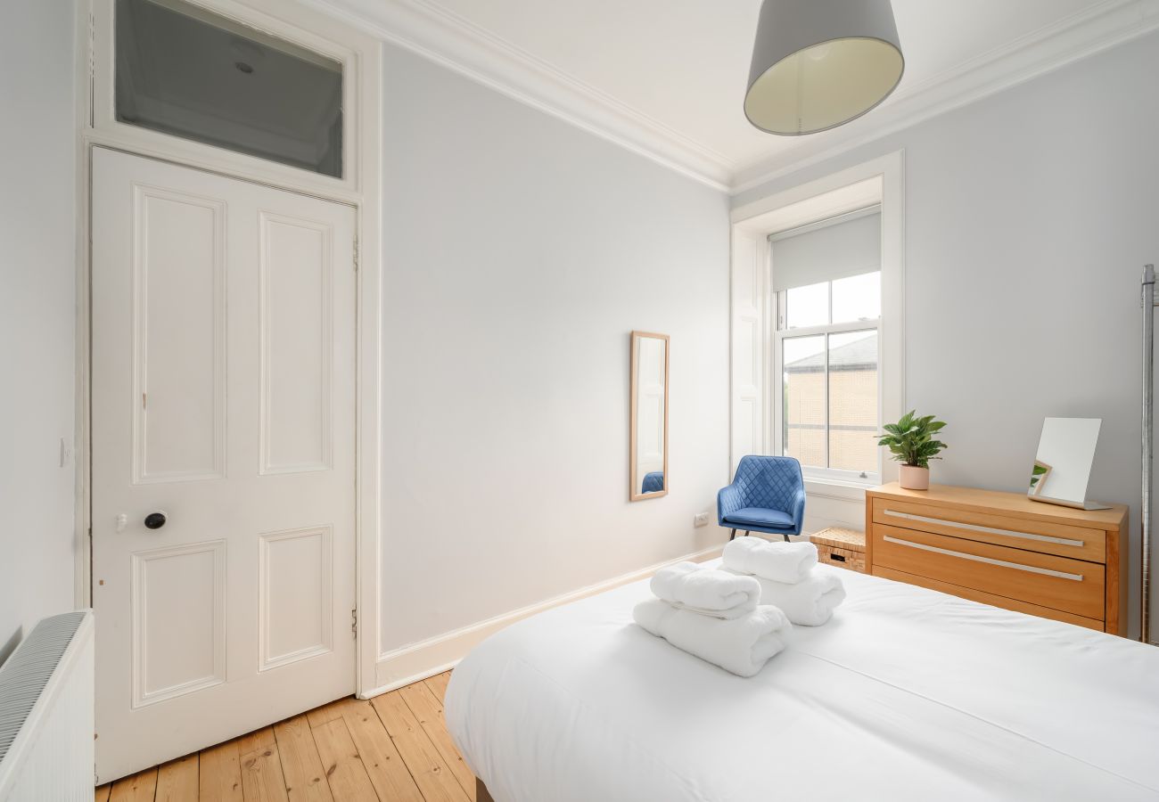 Apartment in Edinburgh - Harrison 2 Bedroom Apartment - Edinburgh