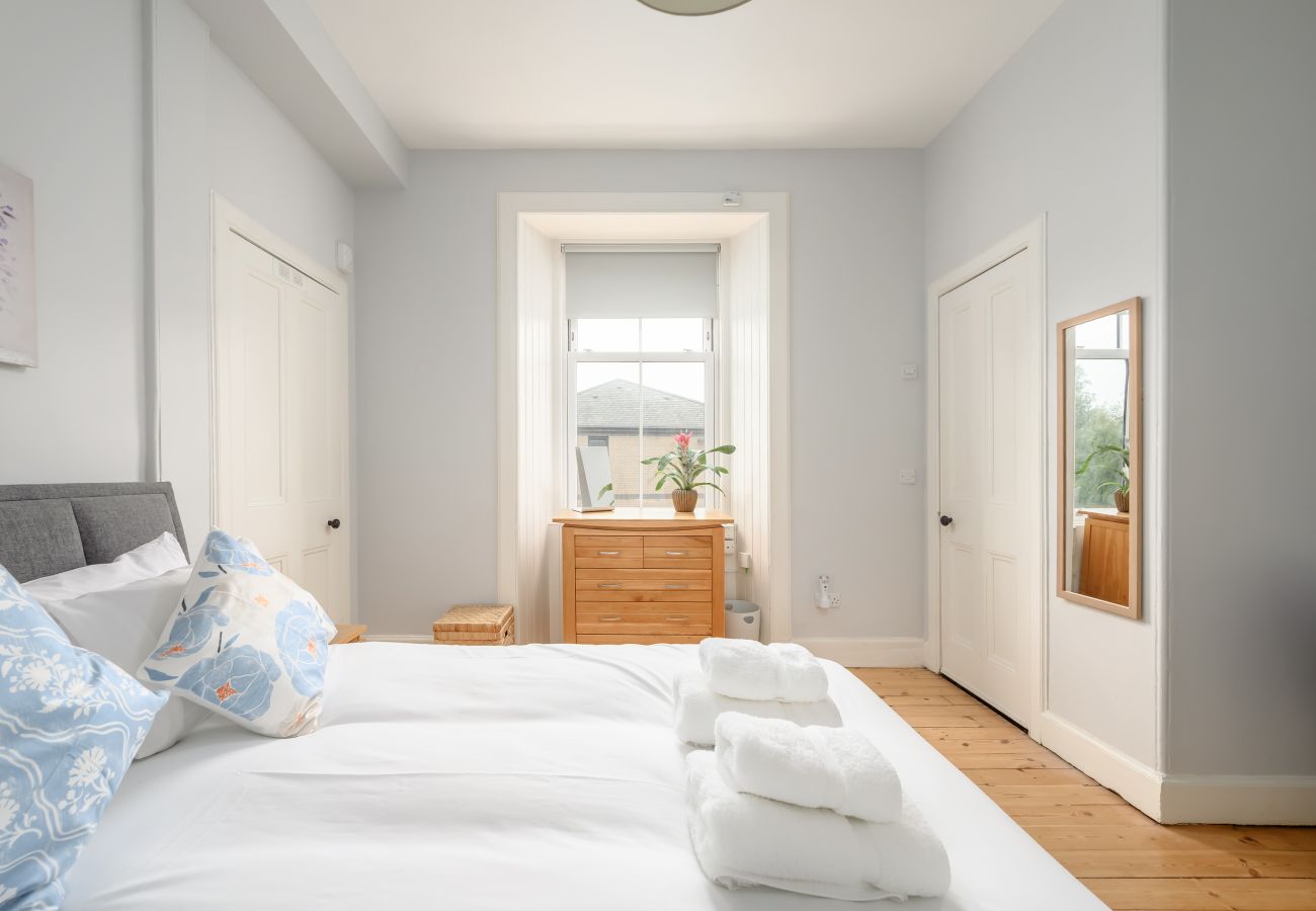 Apartment in Edinburgh - Harrison 2 Bedroom Apartment - Edinburgh