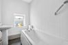 Rent by room in Inverness - No 11 Guest House - Inverness - 1 Bedroom Studio 