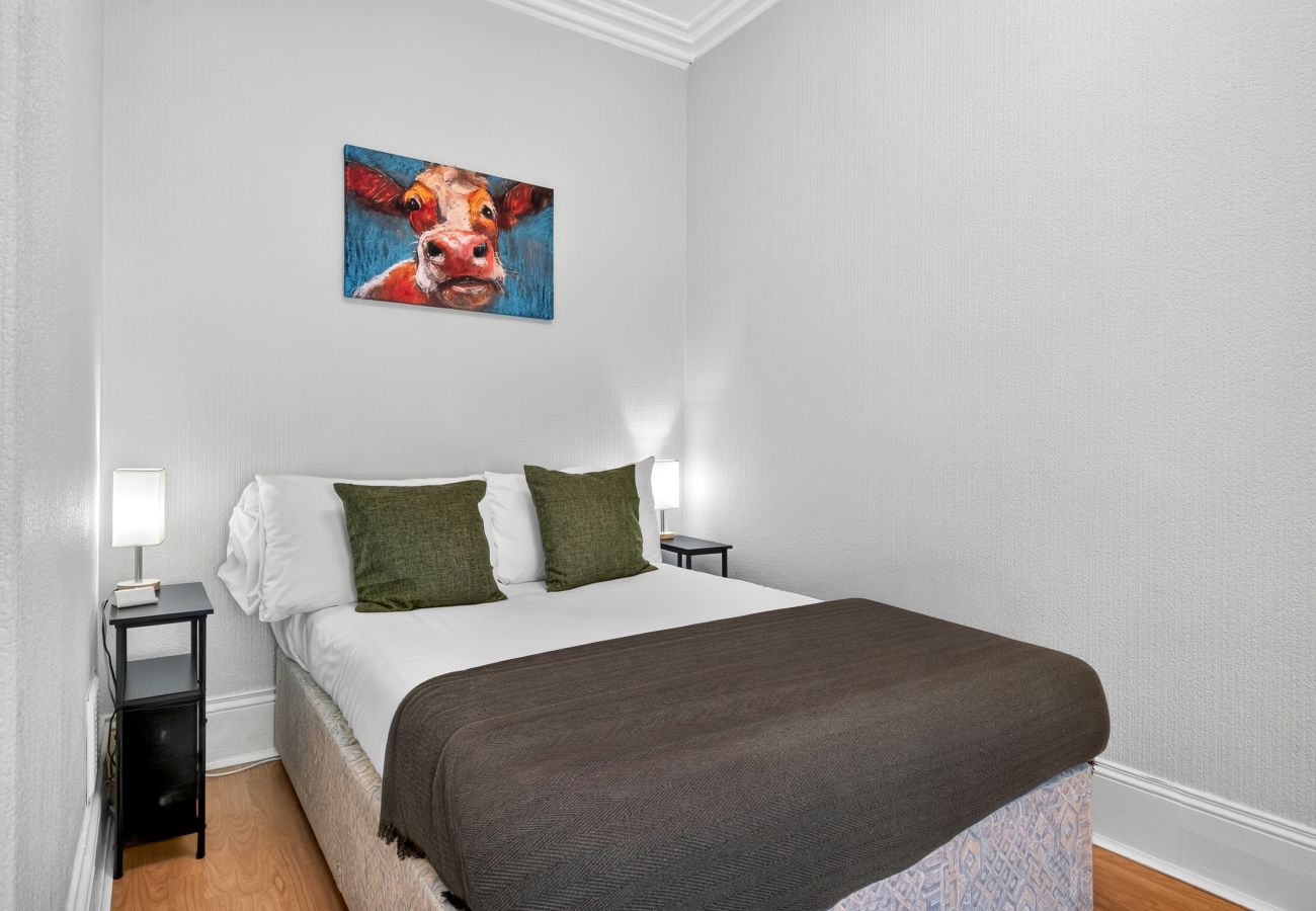Rent by room in Inverness - No 11 Guest House - Inverness - Room 1