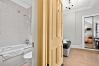 Rent by room in Inverness - No 11 Guest House - Inverness - Room 1