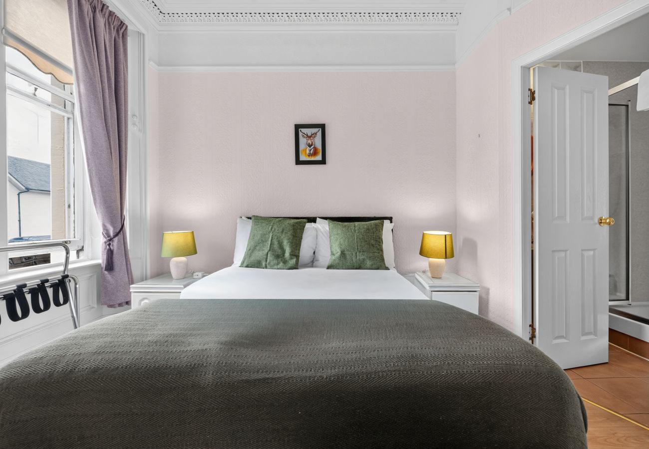 Rent by room in Inverness - No 11 Guest House - Inverness - Room 3