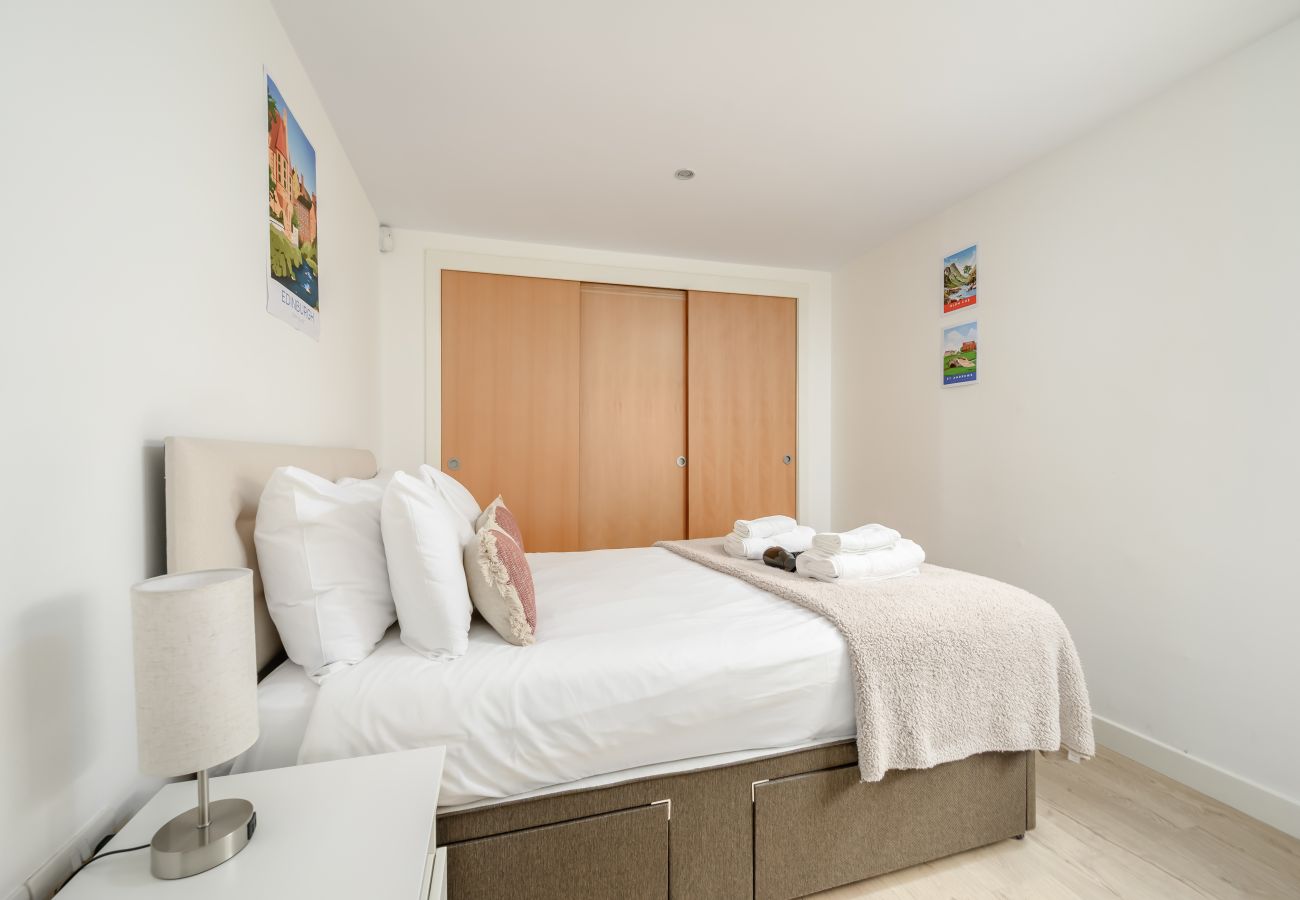 Apartment in Edinburgh - Belford 2 Bedroom Apartment - Edinburgh
