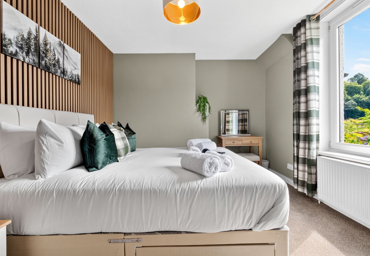 House in Inverness - Riverside 3 Bedroom House - Foyers, Inverness