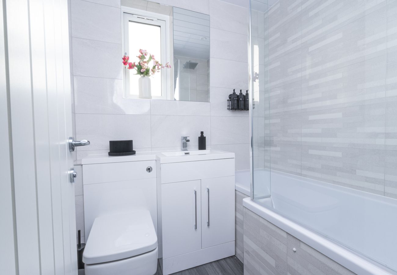 House in Edinburgh - Ross Gardens 2 Bedroom House - Edinburgh 