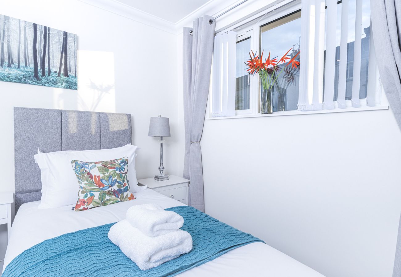 House in Edinburgh - Ross Gardens 2 Bedroom House - Edinburgh 