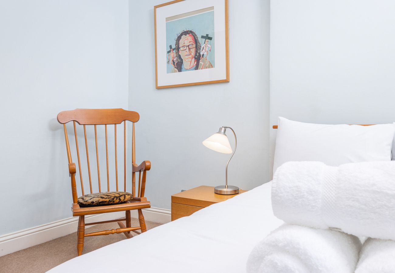 Apartment in Edinburgh - York Place 2 Bedroom Apartment - Edinburgh