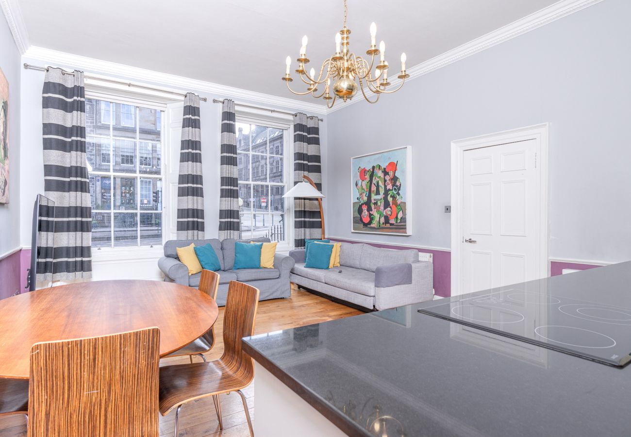 Apartment in Edinburgh - York Place 2 Bedroom Apartment - Edinburgh