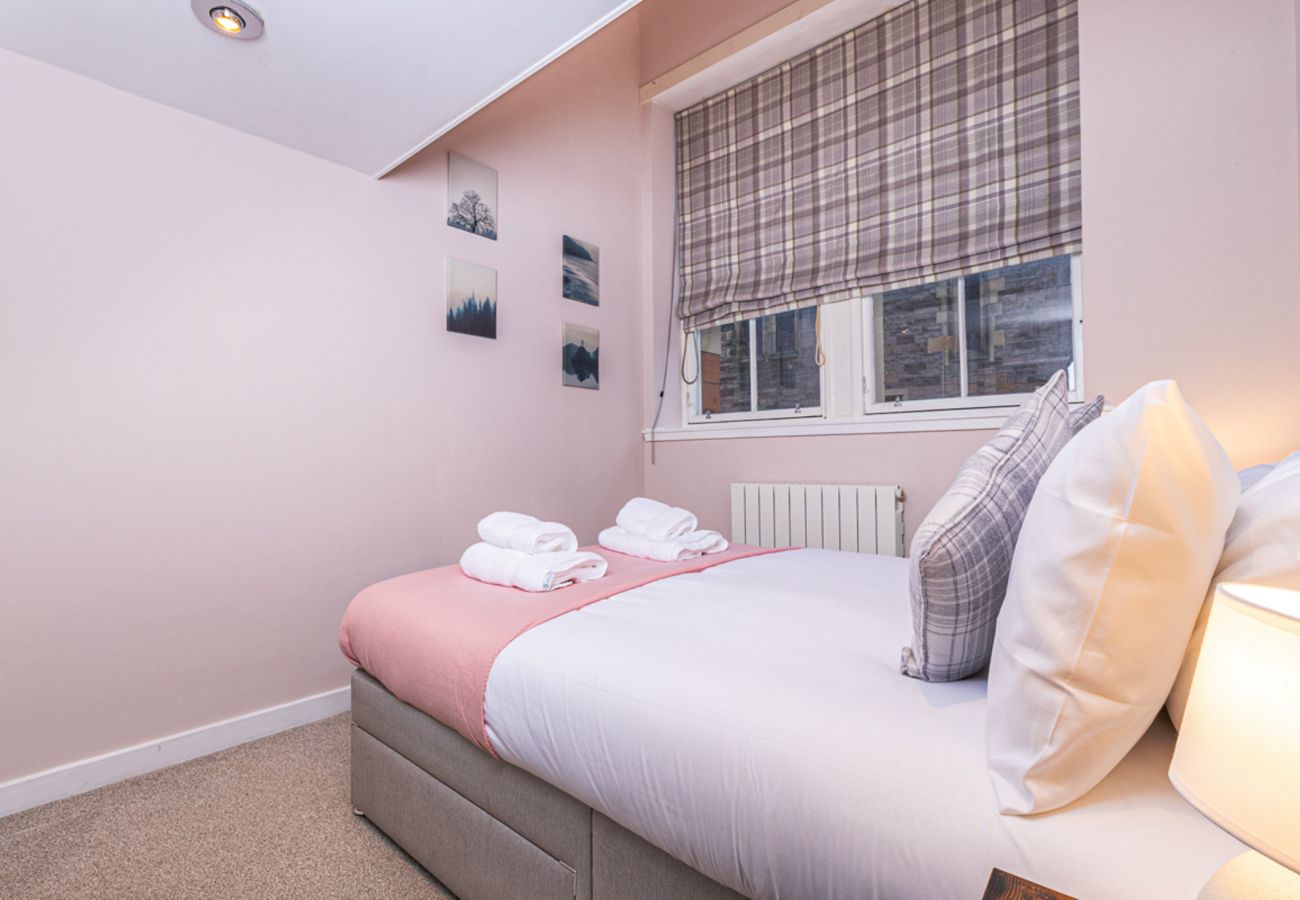 Apartment in Edinburgh - Drummond 2 Bedroom Apartment - Edinburgh