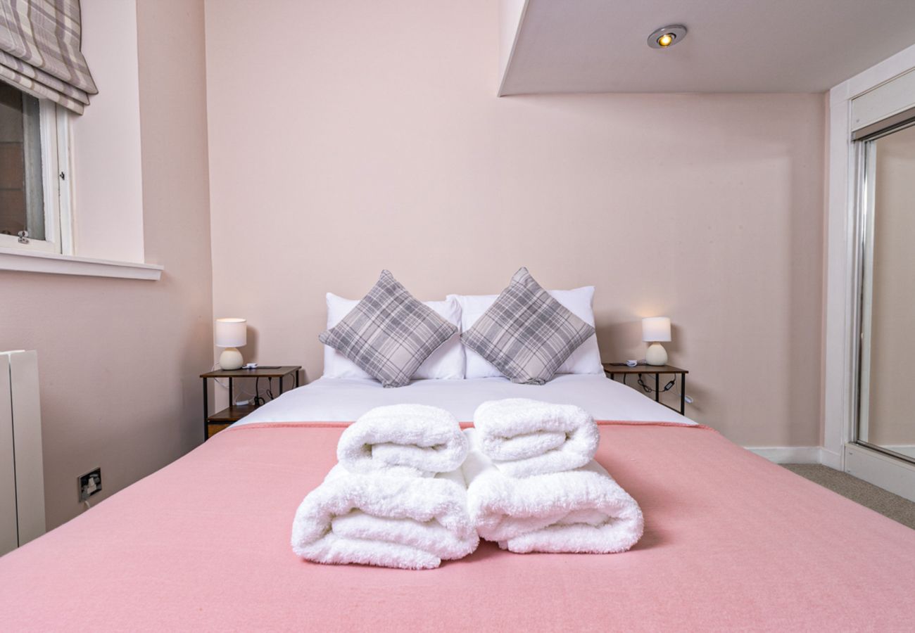 Apartment in Edinburgh - Drummond 2 Bedroom Apartment - Edinburgh